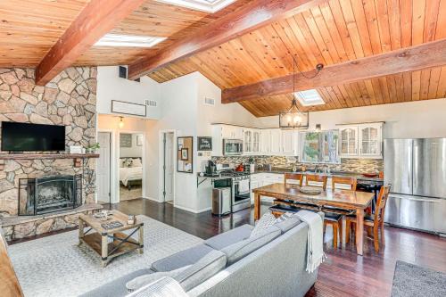 Crestline House | 1 Mi to Lake: Crestline Cabin w/Deck + Gas Grill!