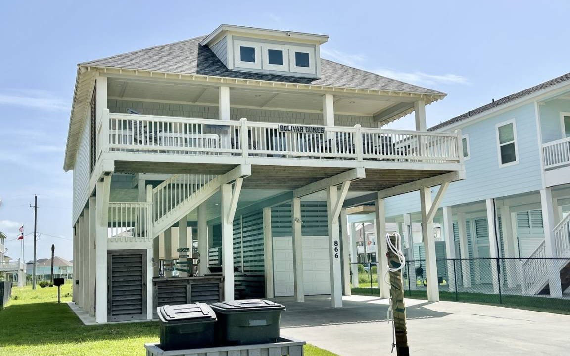 Crystal Beach House | 137 m² House ∙ 3 bedrooms ∙ 12 guests