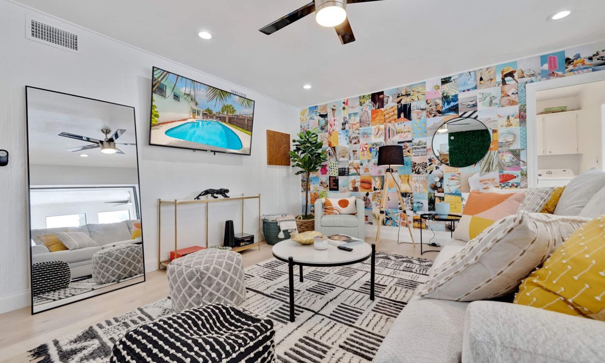 Harbor Hills House | 1731 Harbor Pool Home – Split-Level Retreat with Pool, Outdoor Dining & Near Beach