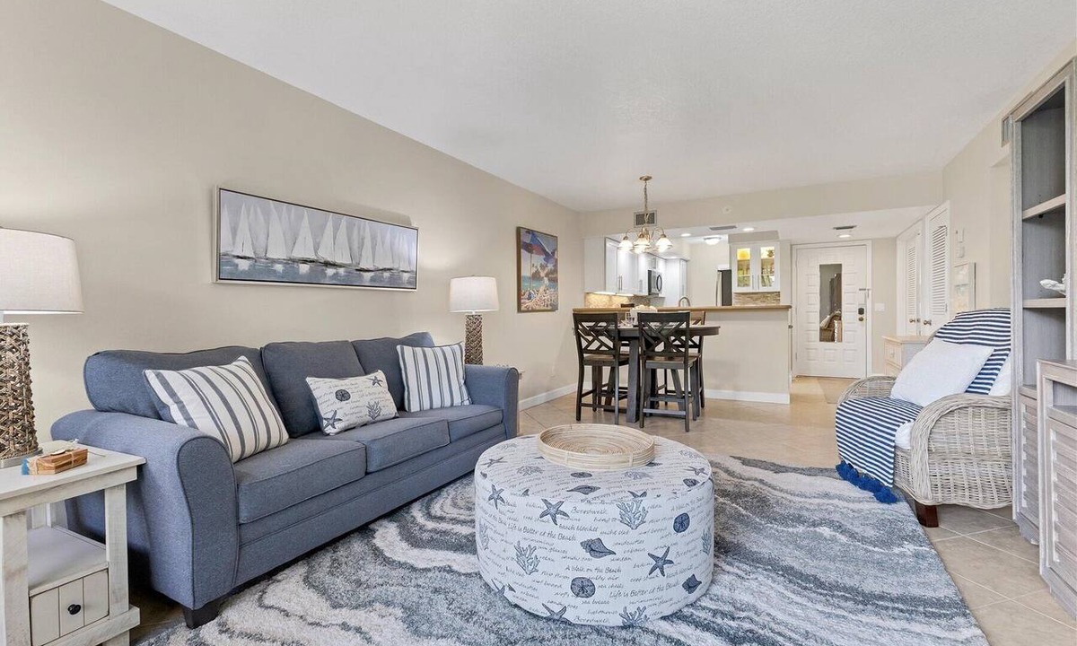 Longboat Key Condo | 2/2 Condo, Beach/Pools/Fitness/Tennis