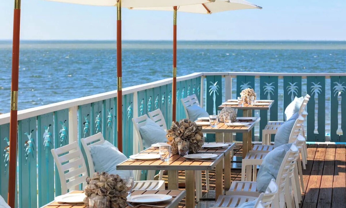 Pinellas Point Hotel | 2 Units | Breathtaking Outdoors | Stunning Oasis w/Balcony & Ocean Views