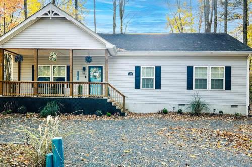 Ocean Pines House | 28 White Horse Dr, Ocean Pines, MD 21811