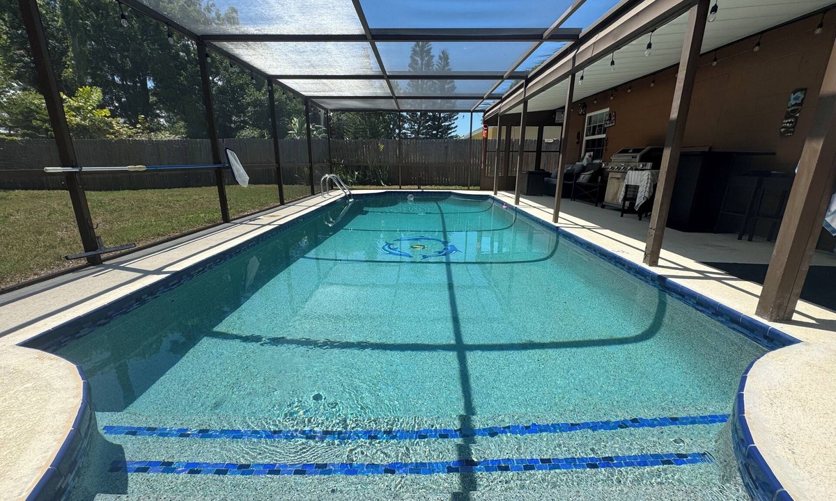 Somerset Lakes House | 3-bedroom house with heated pool in Largo minutes from breathtaking beaches