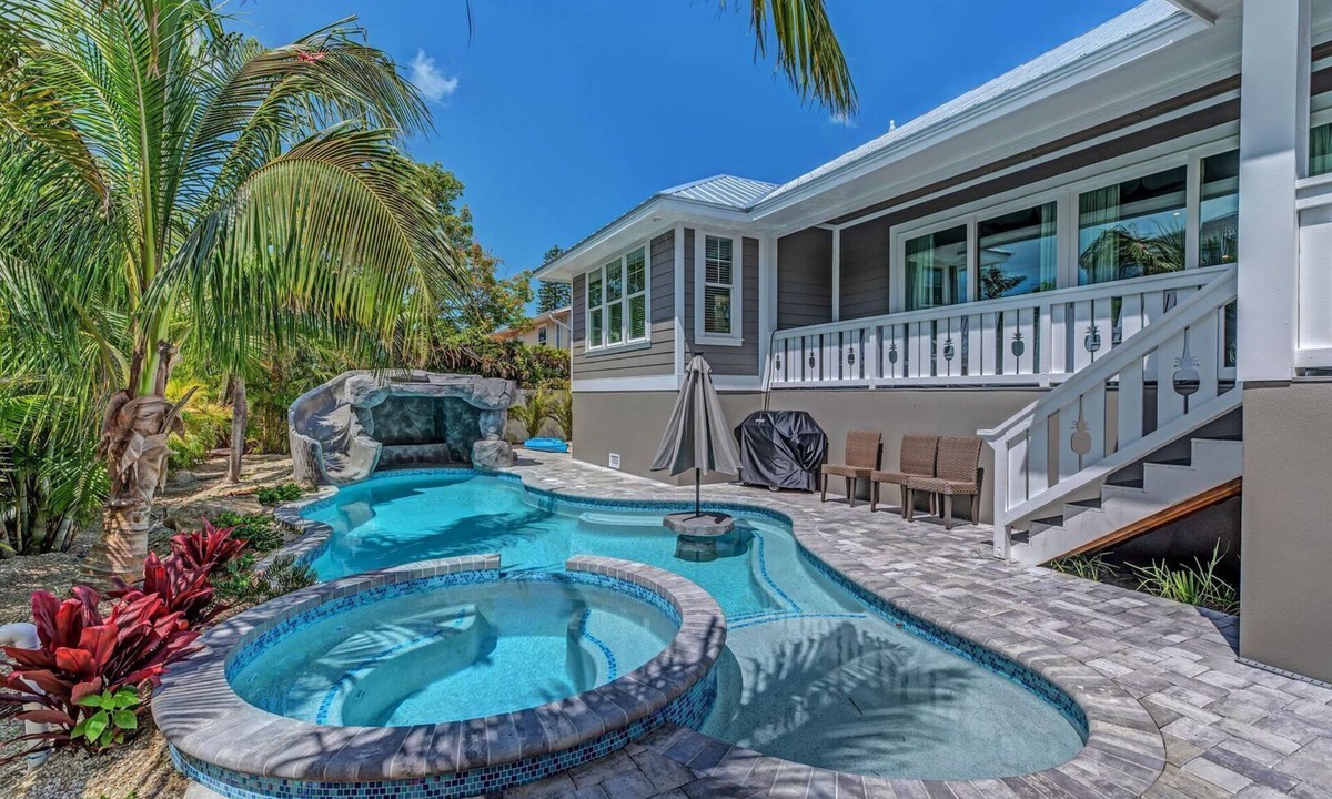 Holmes Beach House | 307 65th Street managed by Beach Retreats FL Anna Maria Island