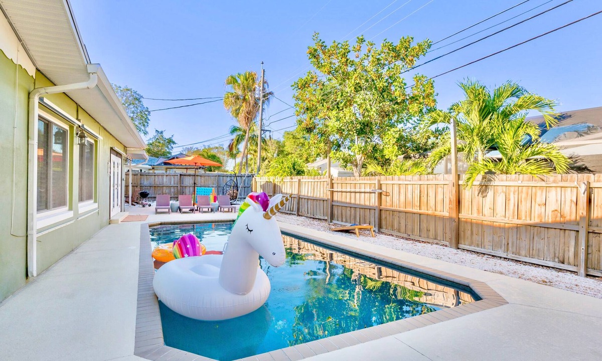 Harbor Hills House | 5 Min 2 Beach ~ Free HTD Pool ~ Near Trail & Golfnnnn