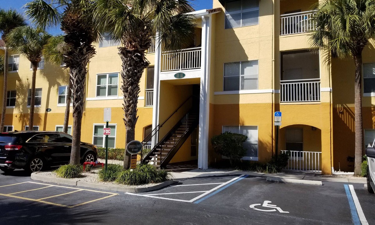 Seminole Condo | 5 min. to Madiera Beach, Fl. GATED. PERFECT & COZY!