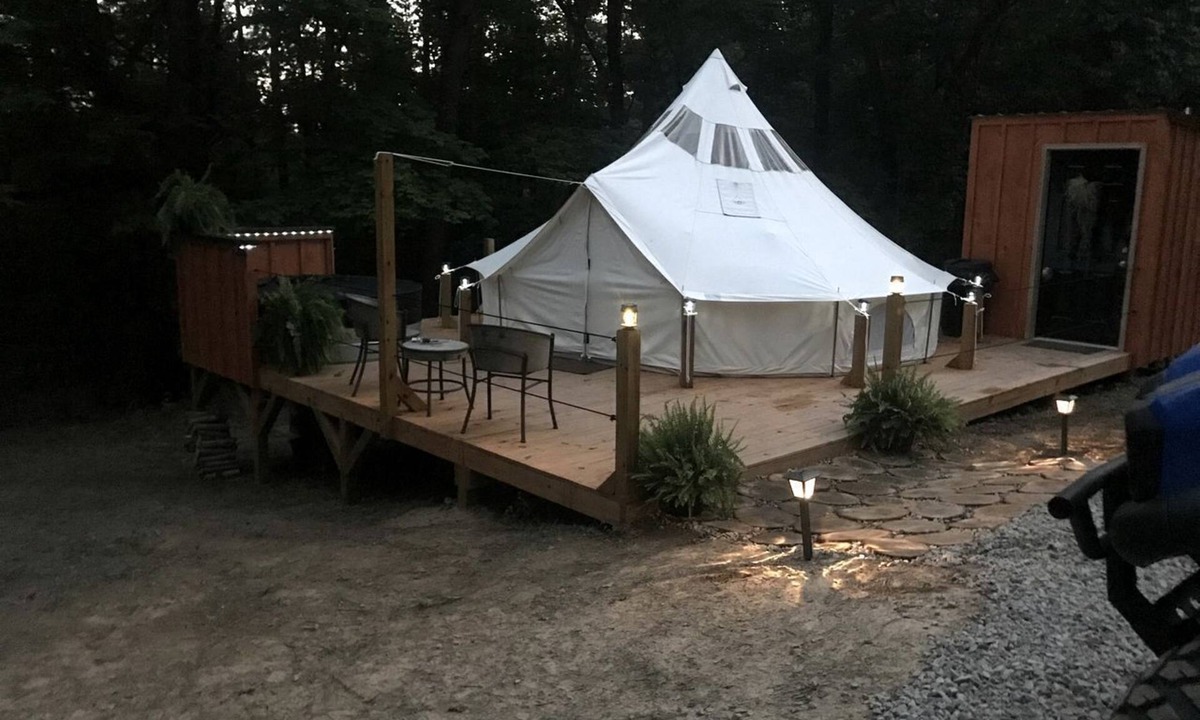Victor House | A Truly Glamping Experience in this Beautiful Tent in Victor, West Virginia