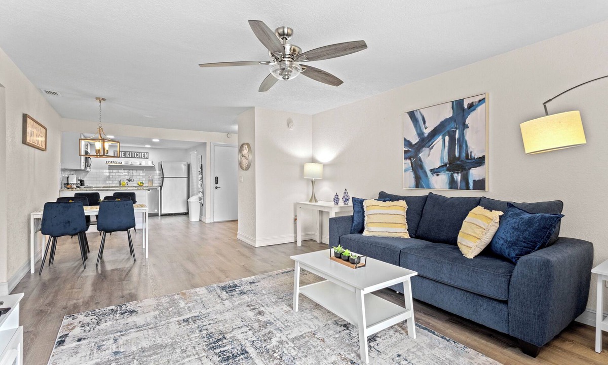 Gulf Gate Estates Apartment | Azure 2BR/2BA Condo , Heated Pool Near Siesta