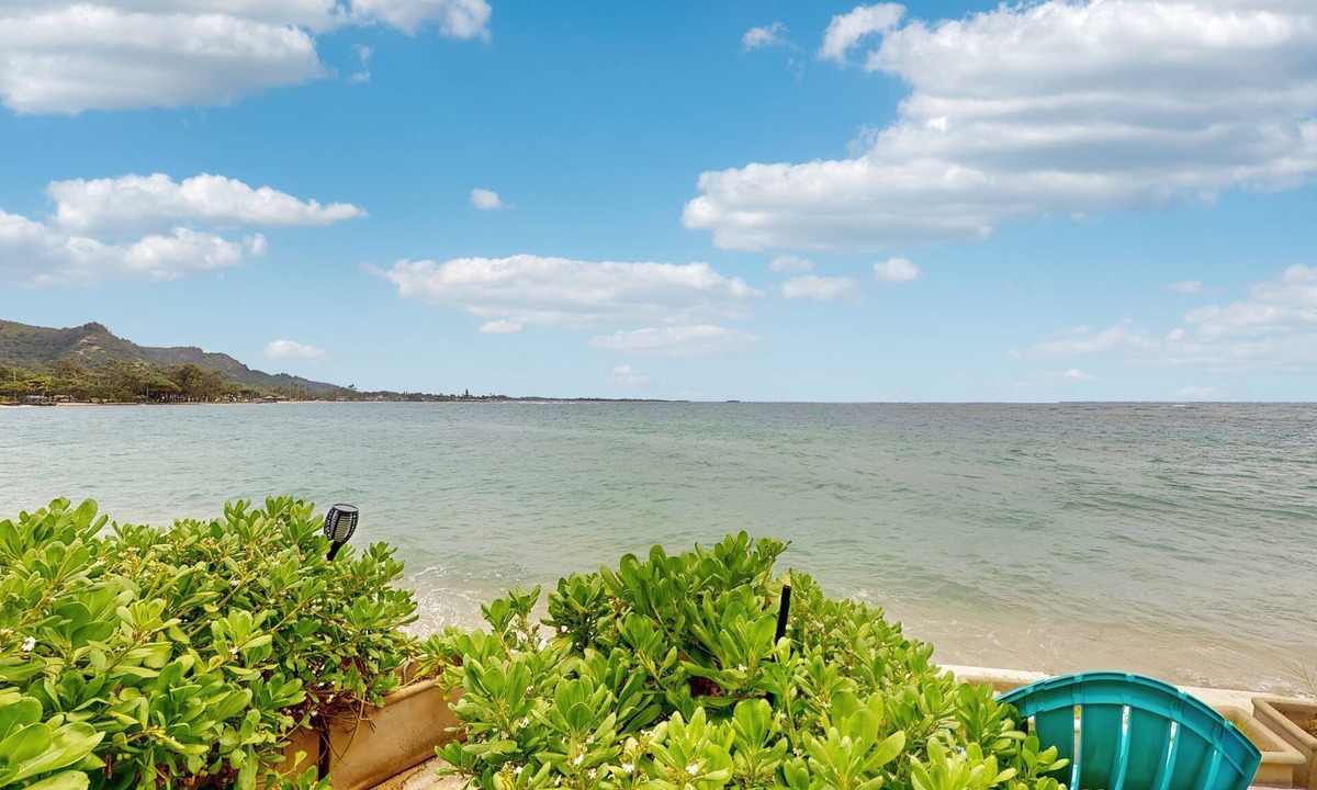 Hauula Cottage | Beachfront hideaway with breathtaking views & modern updates - steps to sand