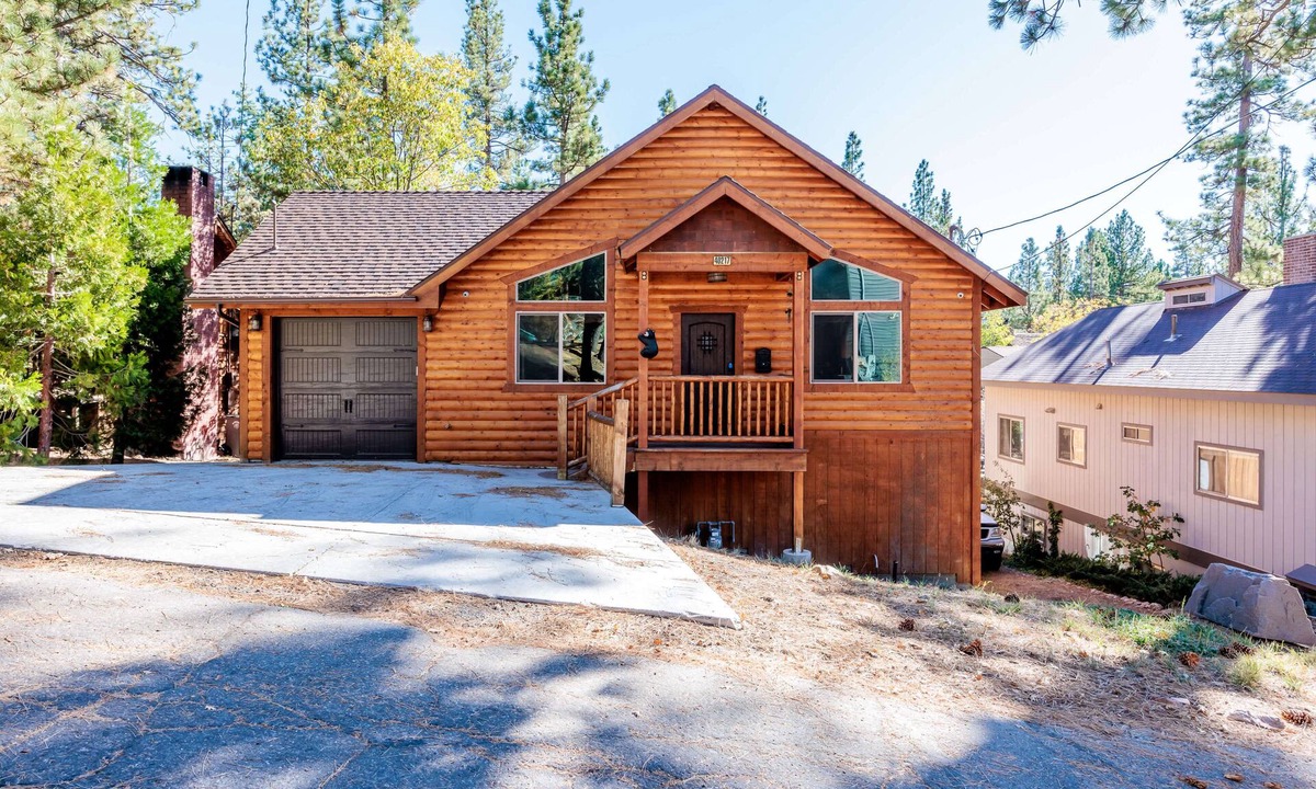 Big Bear Lake Cabin | Bearadise ~ Enchanted Dream ~ Mountain Escape