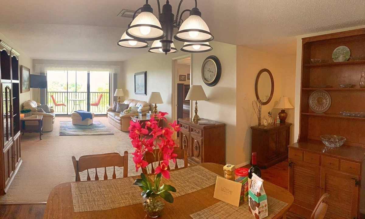 Trailer Estates Condo | Beautiful 2 Bedroom Condo Overlooking IMG Academy Golf Course