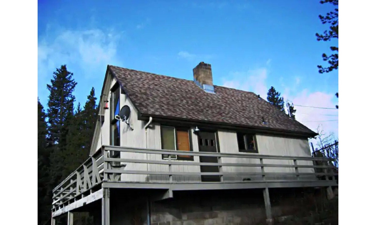 Black Hawk Cabin | Black Bear Lodge & Sauna (b/t- Ned &Black Hawk)