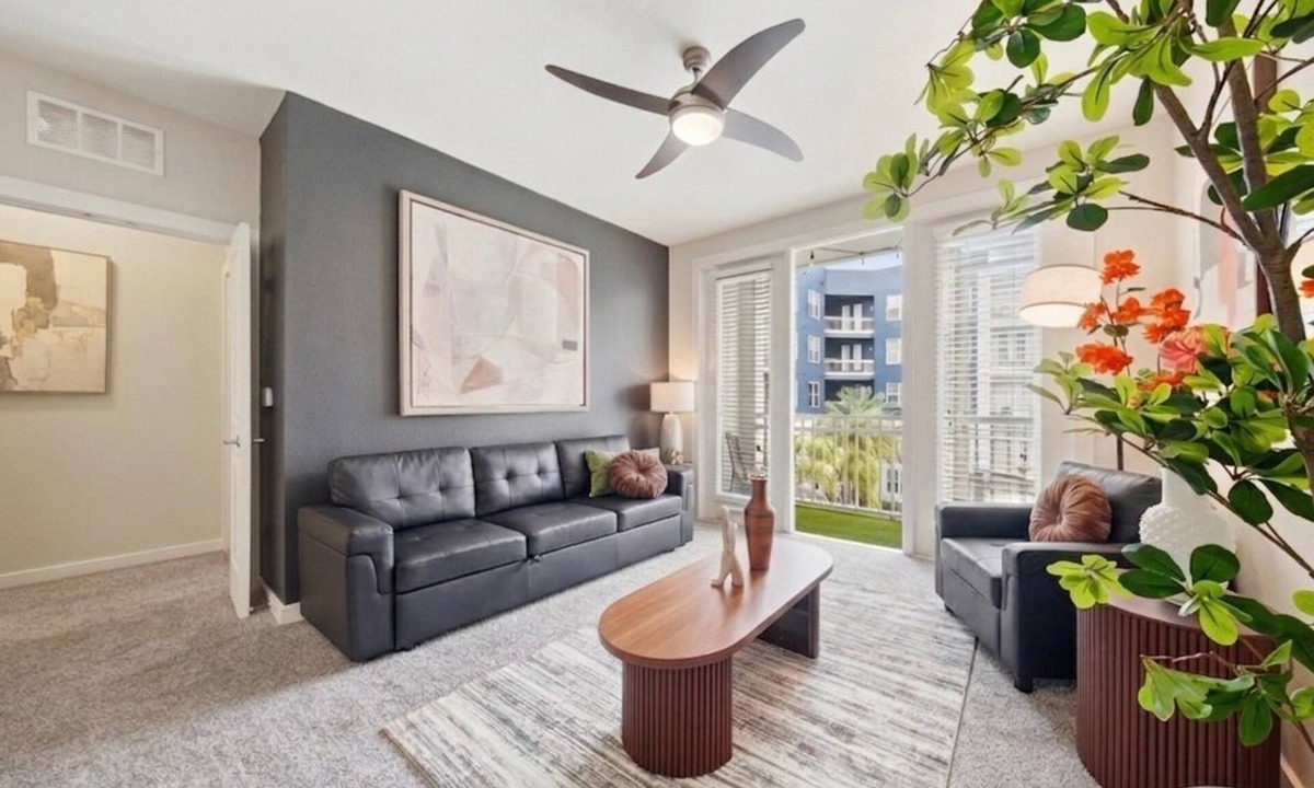 Courier City - Oscawana Apartment | Bright 2BR/2BA Tampa Haven: Productivity & Relaxation