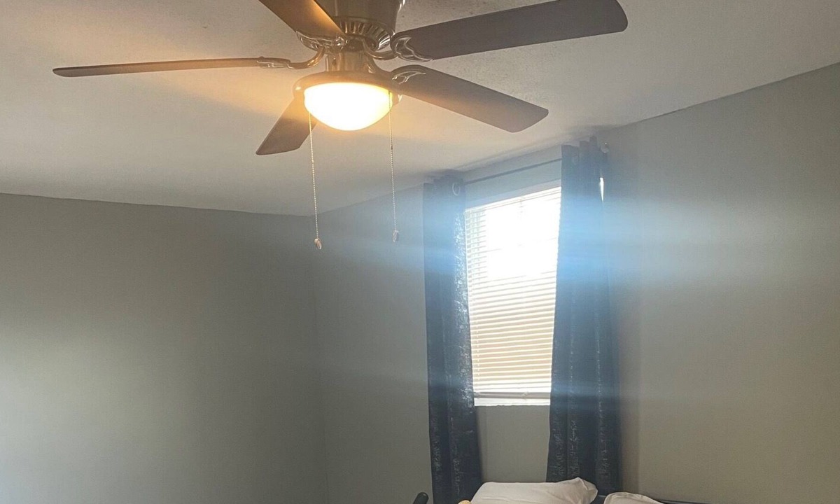 Temple Crest House | Cheerful 4 Bedroom Home Located Near Theme Parks!!