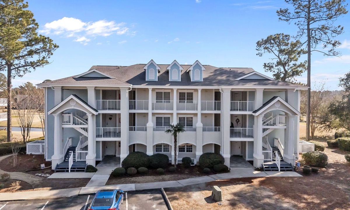 Calabash House | Coastal Golf Course Condo – 15 Minutes to the Beach! Escape to Calabash, North Carolina