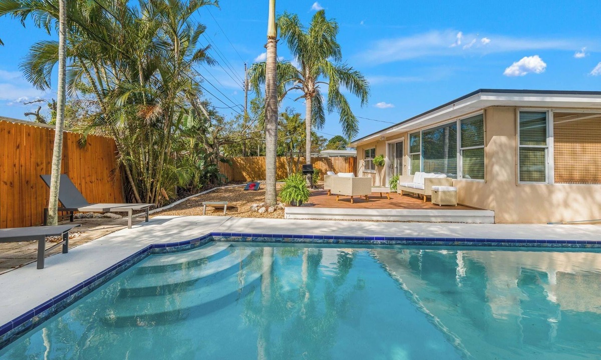 Harbor Hills House | Coastal Retreat w/Heated Pool & Games