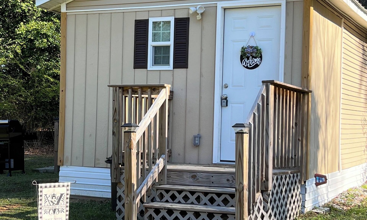 Rockfish Cabin | Cozy 1-bedroom private cabin in serene Raeford on historic working farm