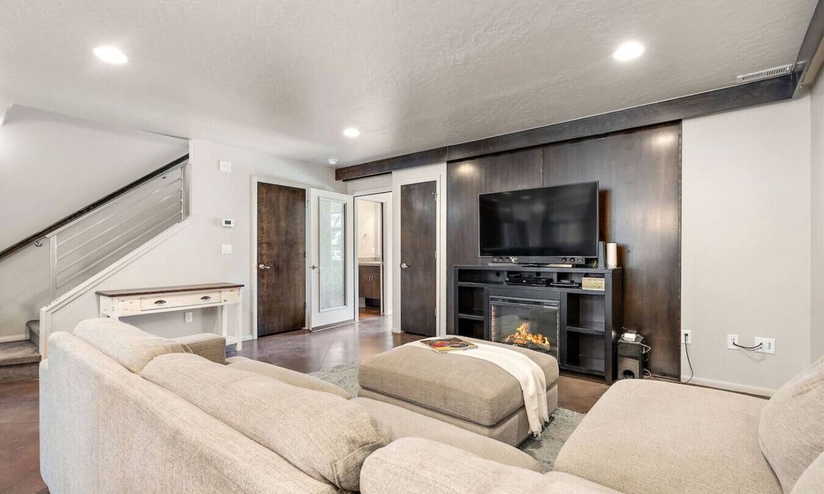 Garden City House | Cozy Getaway Near Eagle!