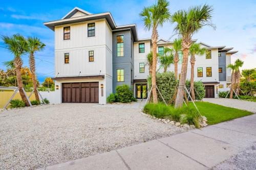 Siesta Key House | Crescent Rocks Estate