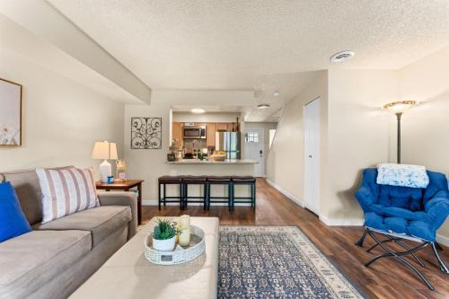 Eagle House | Downtown Eagle Haven