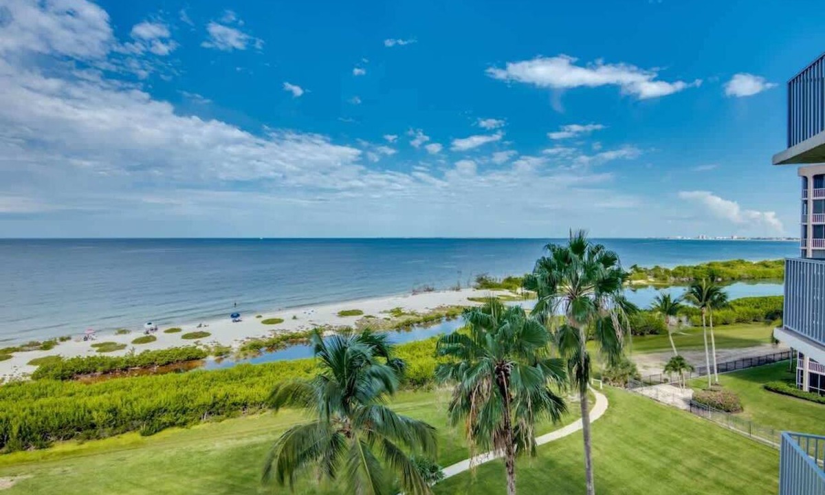 South Island Condo | Estero Beach & Tennis Club #605A Beachfront Condo