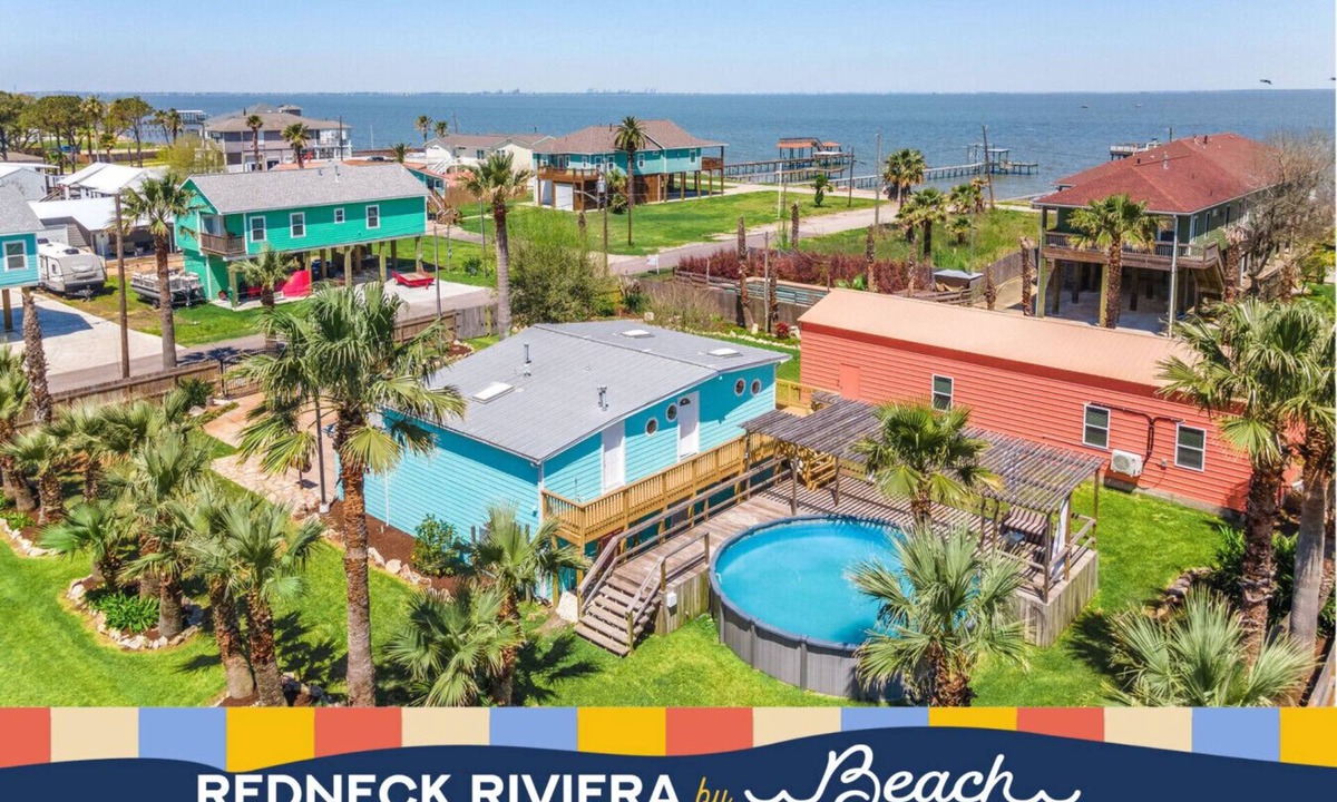 San Leon House | Family-Friendly Retreat with Pool & Outdoor Lounge