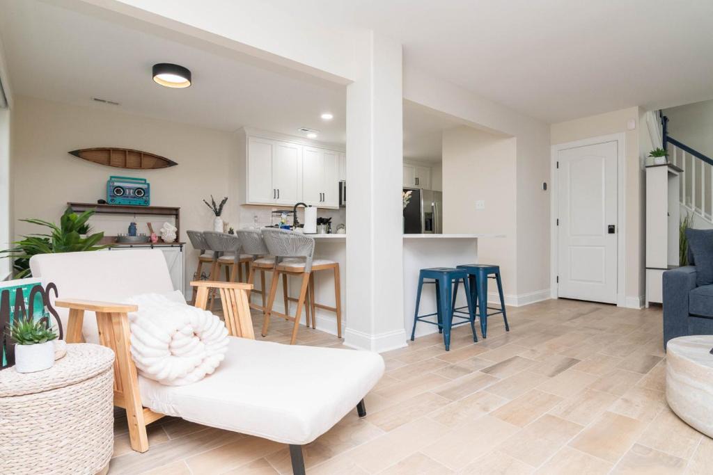 Keys Of Marsh Harbor House | Family Oasis Minutes from the Beach with Parking and Access to Pool and Tennis Courts