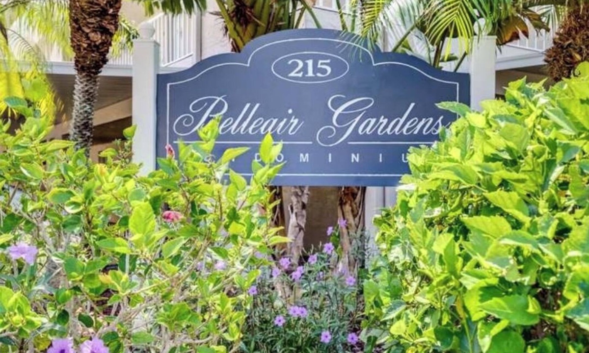Belleair Bluffs Condo | Florida lifestyle awaits.