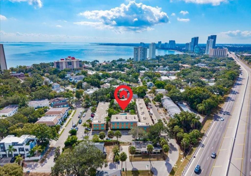 Bayshore Gardens Apartment | Free Parking - Pool - Bayshore Resort-Style 2BD