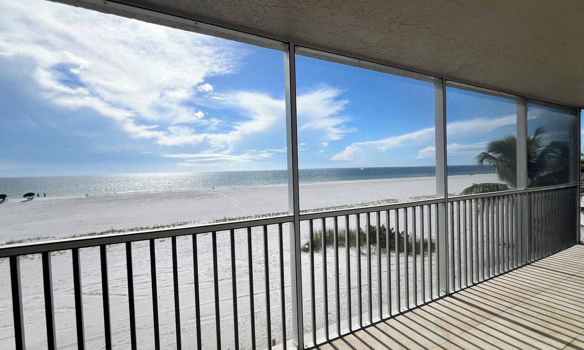 Fort Myers Beach Condo | Gateway Villas 297-Beachy & Bright Seaside 2 bedroom | 2 bath Sleeps 6