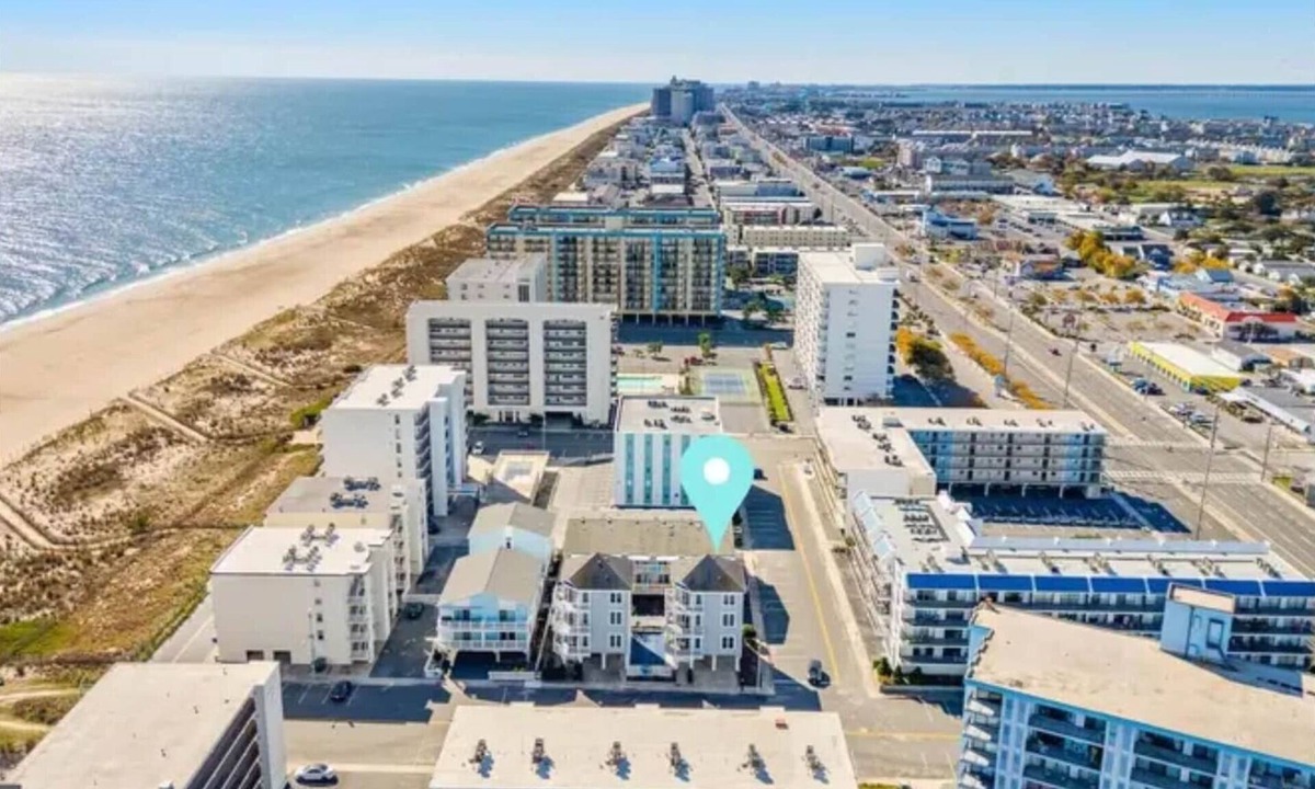 North Ocean City House | Gorgeous Beach Retreat Semi-Private Pool Views Bikes Grill