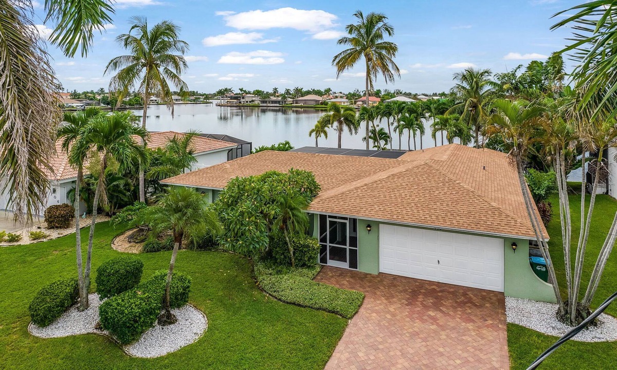 Eight Lakes Villa | Heated Pool + Private Dock | Villa on the 8 Lakes
