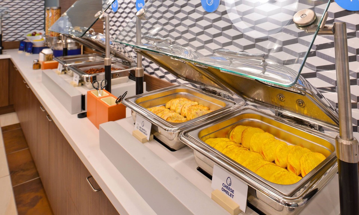 Sanford Hotel | Holiday Inn Express Hotel & Suites SANFORD by IHG