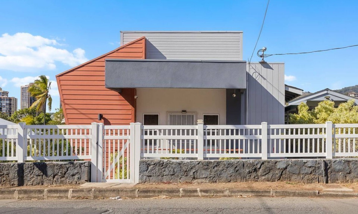 Pacific Heights House | Honolulu 4BR 2BA Furnished Monthly Rental
