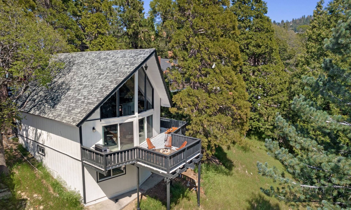 Crestline Cabin | Hot Tub, Fire Pit, Deck Views, Near the Lake | The Matterhorn Manor by AvantStay