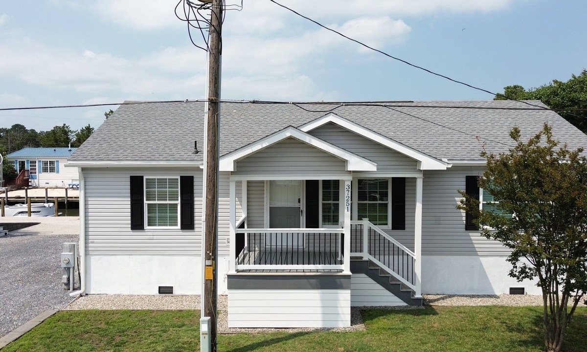 Rehoboth Beach House | Incredible 3-bedroom house WITH BOAT DOCK on Rehoboth Bay