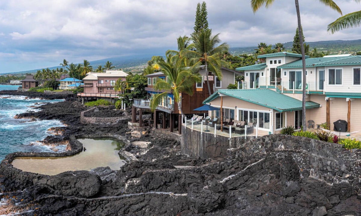 Kahaluu Bay House | Incredible Oceanfront Oasis on Alii Drive!