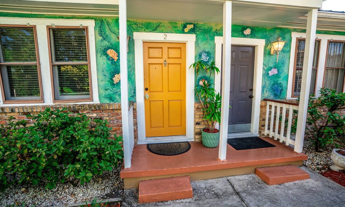 Tampa Heights Apartment | Inn The Heights - Apt 2