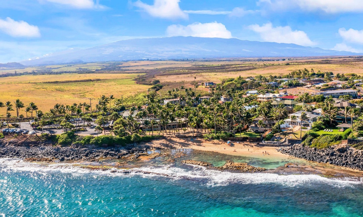 Kuau Apartment | Kuau Plaza Paia Condo with Parking