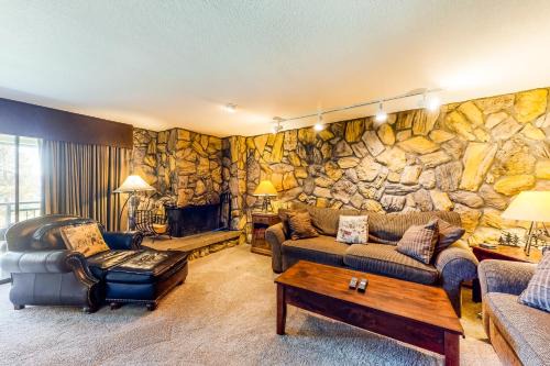 Dillon Apartment | Lake Cliffe & Perfect Retreat