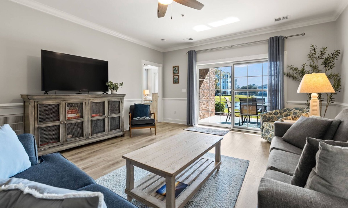 Central Myrtle Beach Condo | 🌿 Lakeview Luxury | Magnolia Pointe 3BR | Pet-Friendly + Pools 🐾