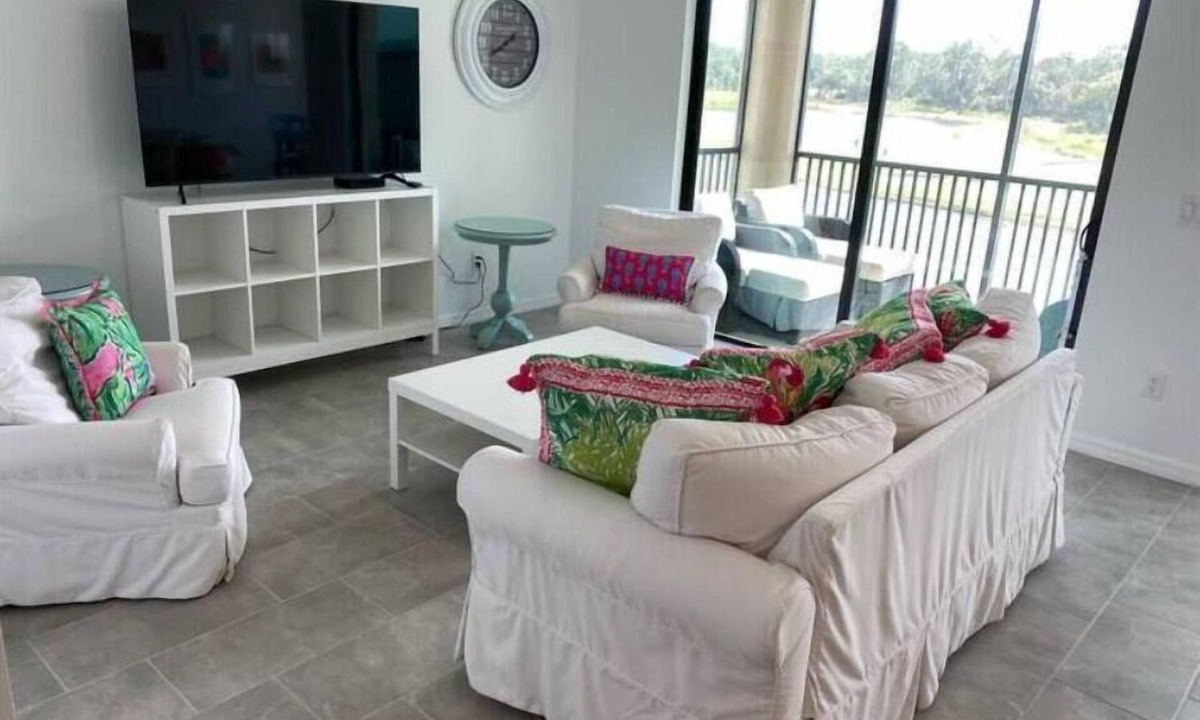 Braden River Condo | Lakewood National Water & Par 3 view.