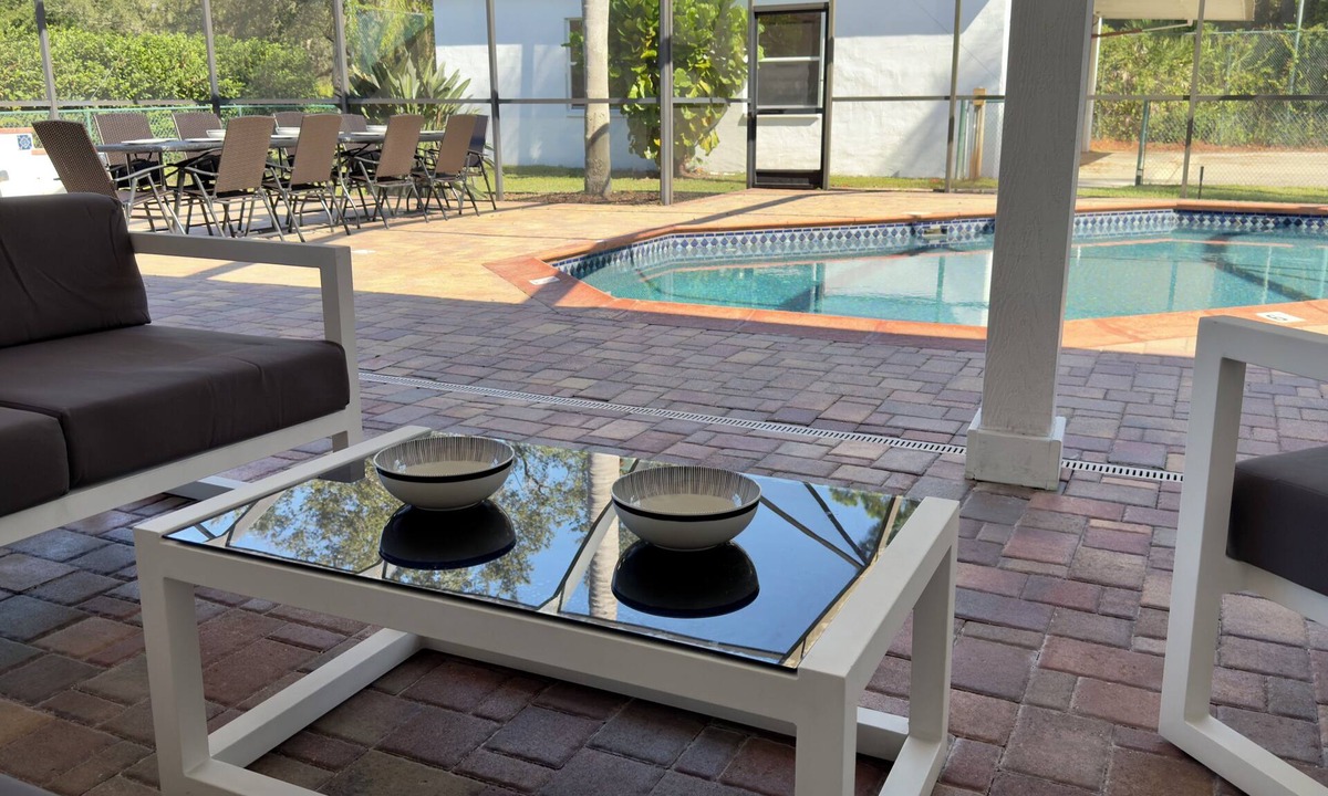 Hidden Lake Estates House | Large home, heated pool, game rooms, ping pong, golf, parks, gated, many beaches