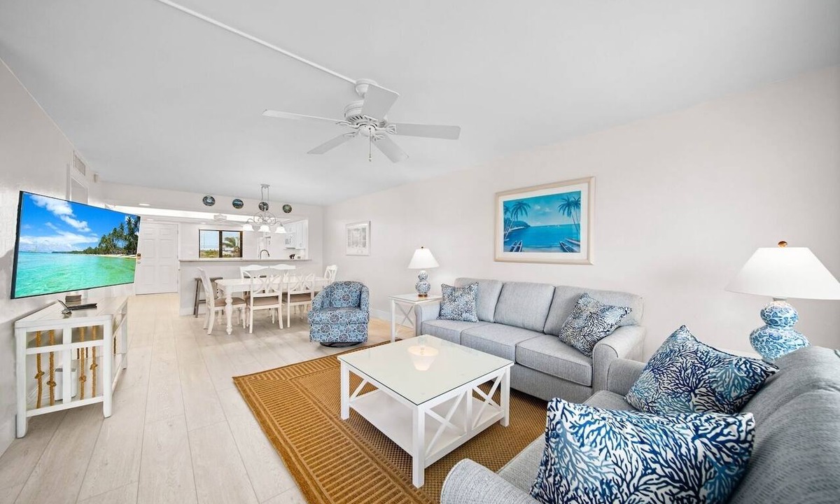 Sanibel Condo | Loggerhead Cay #224 - Beautiful beach view condo.