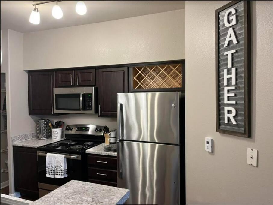 Live Oak Apartment | Lovely 2 Bedroom apartment home