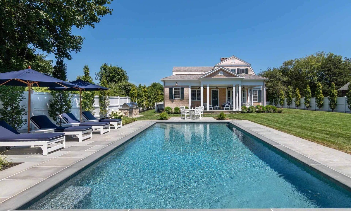 Katama House | Luxurious New Gambrel With Pool