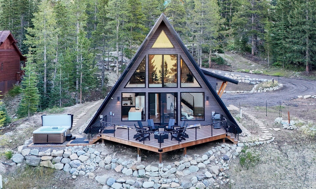 Breckenridge Cabin | Luxury A-Frame-Hot Tub-Mt Quandary Views-2 King Suites-Deck-Games-Chefs Kitchen