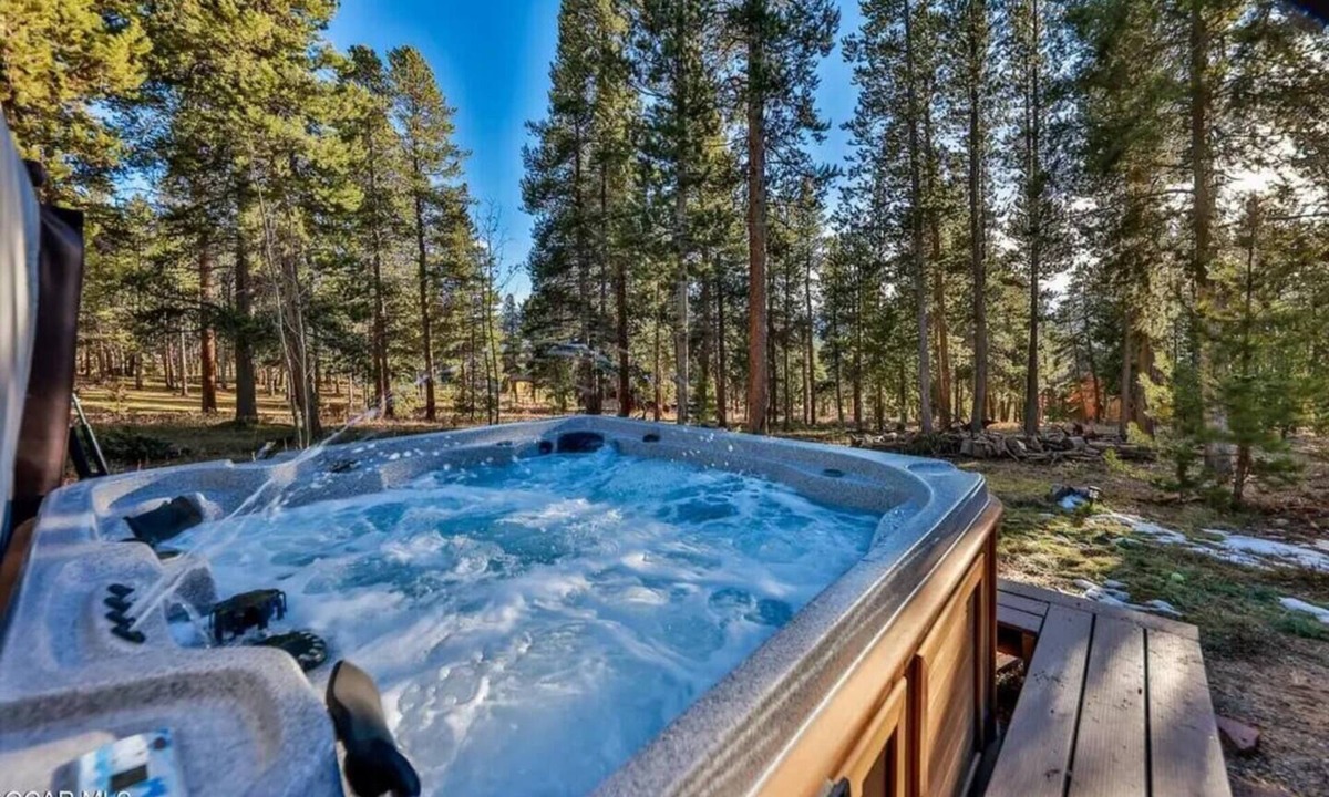 Sunset Ridge Cabin | Luxury Family Cabin in the Woodsnn
