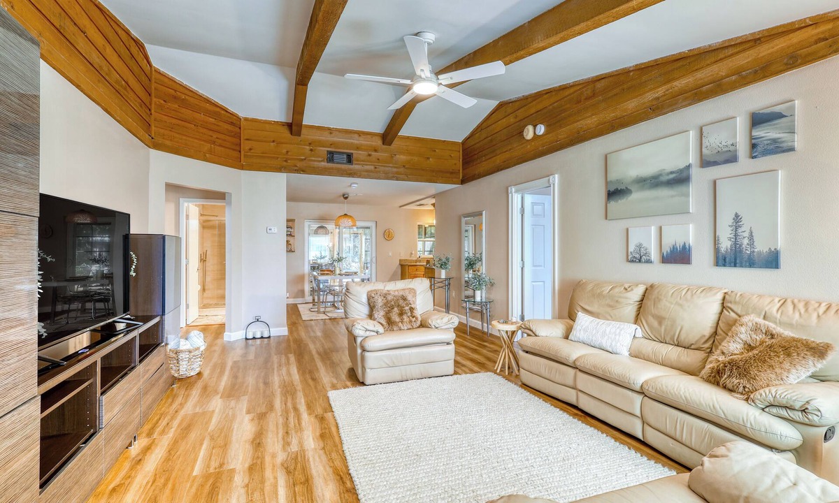 Alta Vista House | Luxury Family Home Near Downtown & Siesta Key Beach