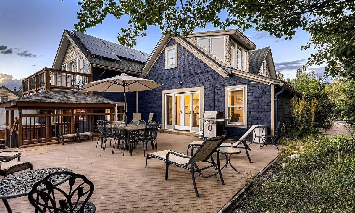 Historic District Cabin | Luxury, Historical Cabin with Hot-tub Near Snow in Carp Breckenridge, Colorado